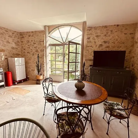 Loft La Traversière Hébergement de vacances Saint-Hippolyte-du-Fort