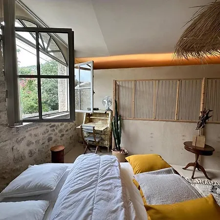 Дом отдыха Loft La Traversiere *