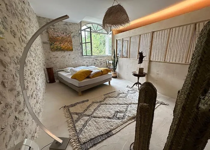 Loft La Traversière Hébergement de vacances Saint-Hippolyte-du-Fort
